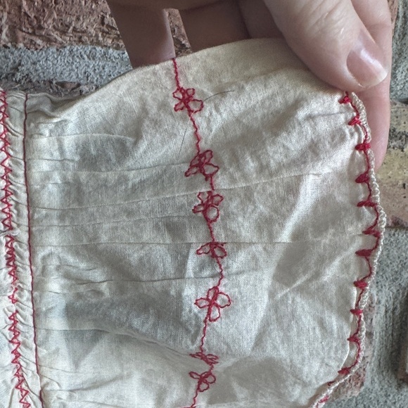 Dex Cream Blouse with Embroidery - Picture 4 of 9